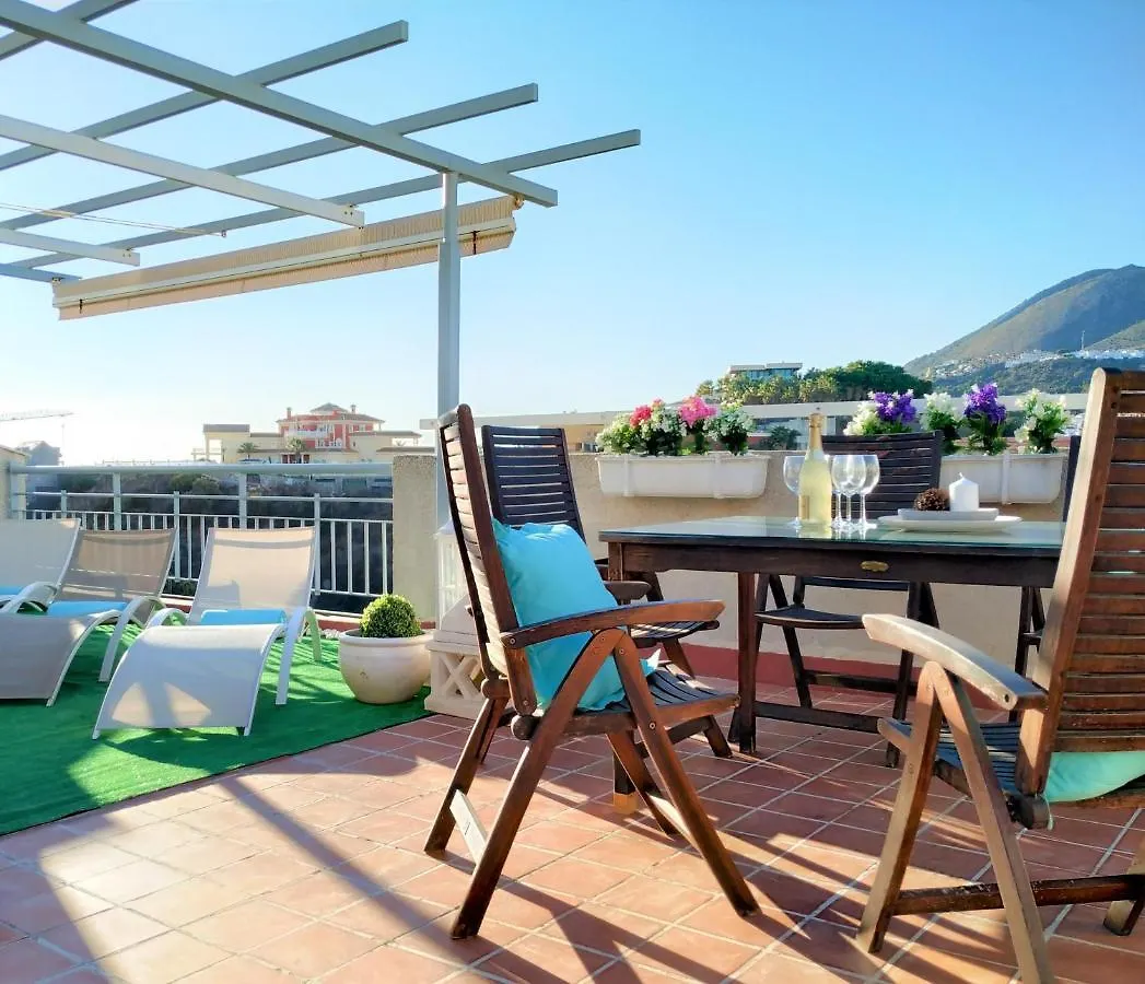 Pena Beach 3 Bedroom Duplex, Bbq, Pool, Sea Views, Benalmadena Apartment